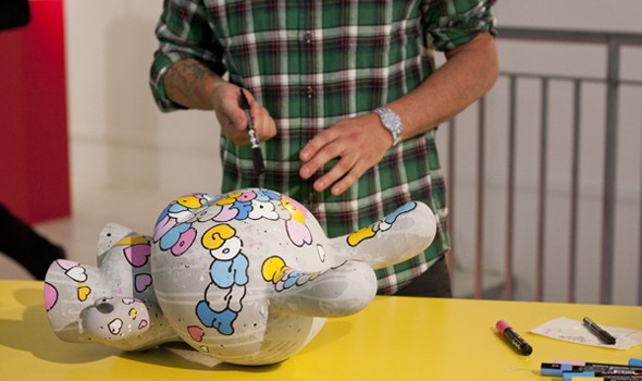 swatch_kidrobot_05