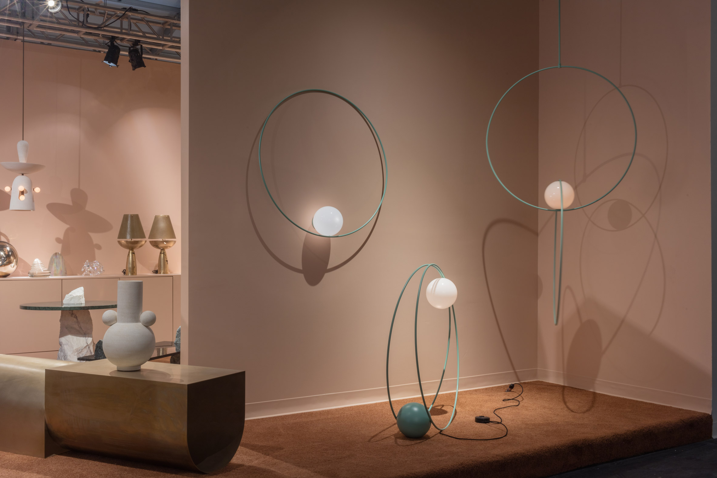 bespoke-loop-collection-by-michael-anastassiades-at-future-perfect-miami-design-lighting-_dezeen_2364_col_8