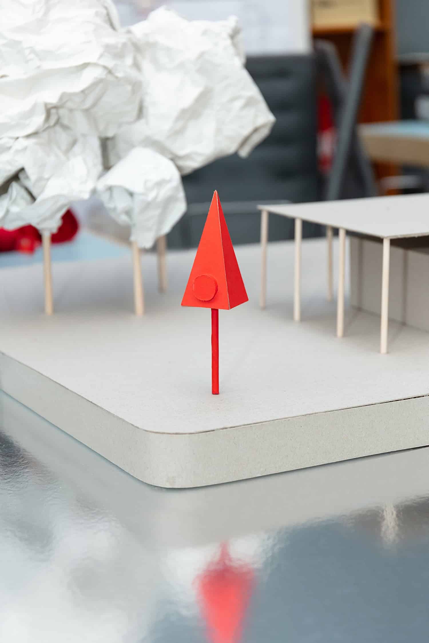 Le 101ᵉ clocher de Caen : signal rouge pour un nouveau chapitre urbain Le 101ᵉ clocher de Caen : signal rouge pour un nouveau chapitre urbain