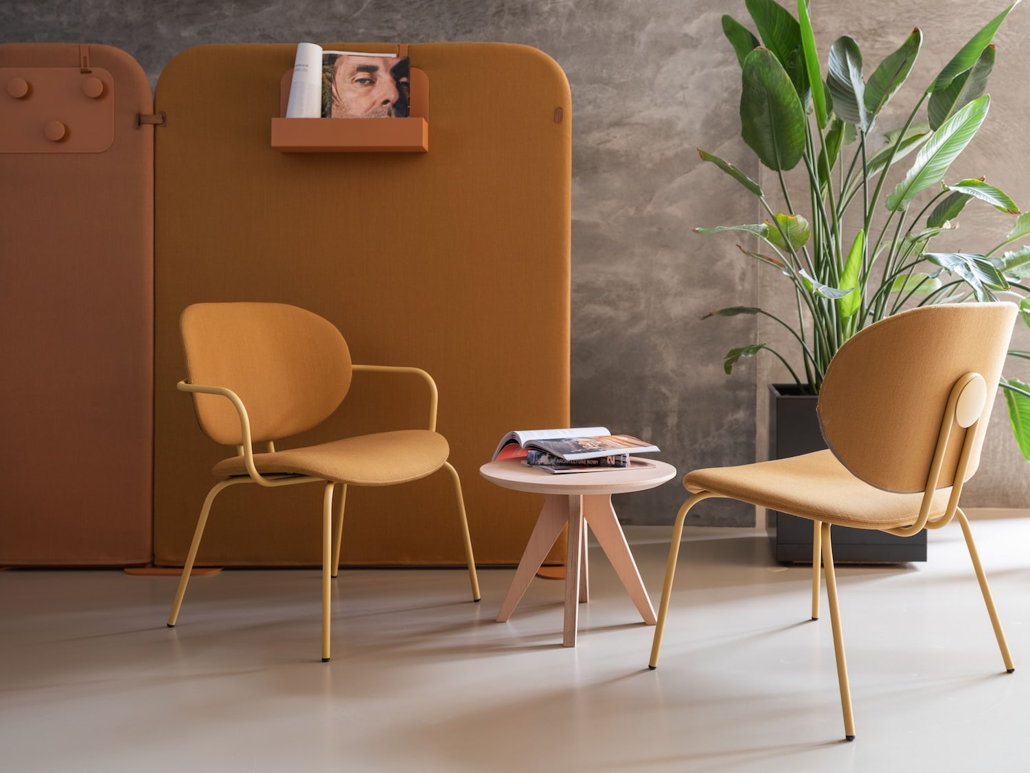 Ola par Silvia Ceñal pour Ondarreta : la cloison de bureau augmentée