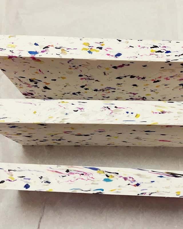 PONG : une raquette de ping-pong réinventée à partir de plastique recyclé