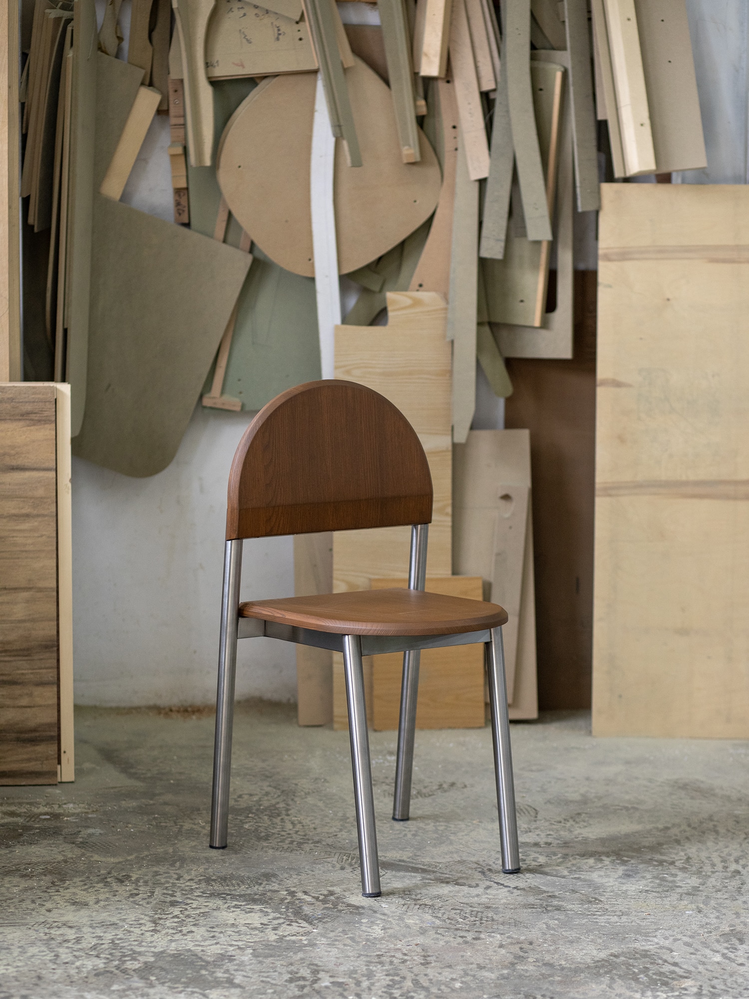 C'est de la chaise BB, nouvelle signature Studio Briand & Berthereau pour Kann Design