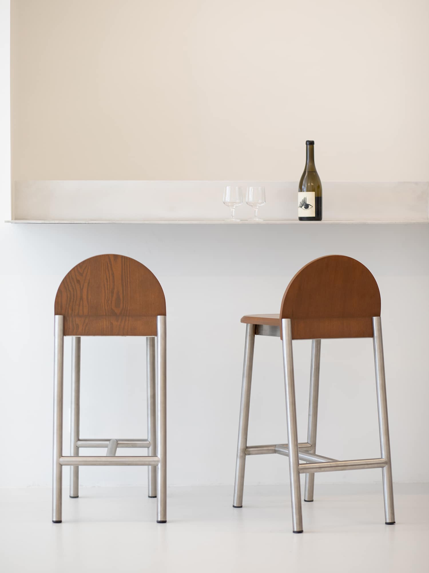 C'est de la chaise BB, nouvelle signature Studio Briand & Berthereau pour Kann Design