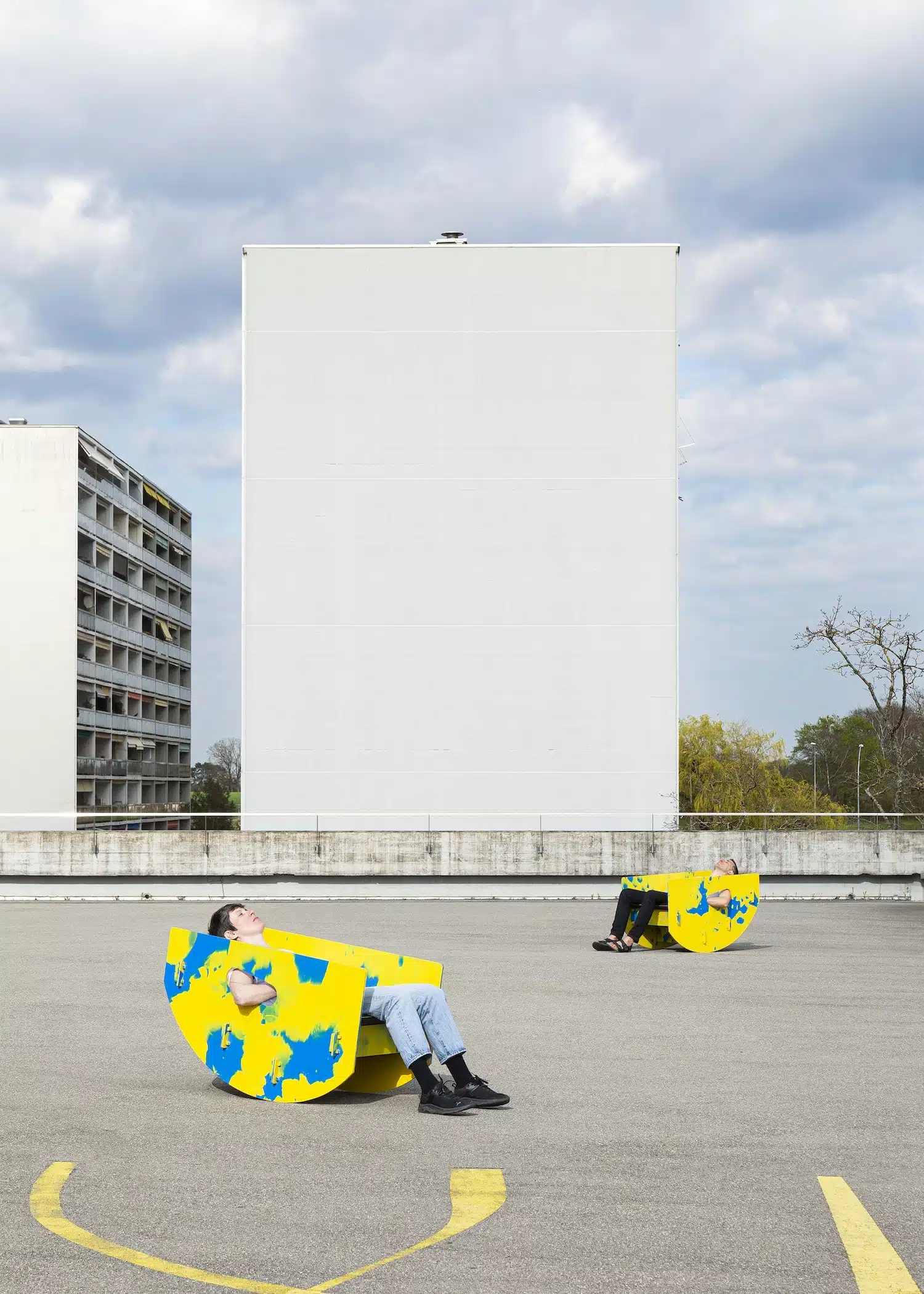 NUAGE : Une invitation poétique à observer le ciel, design et réemploi à l’appui