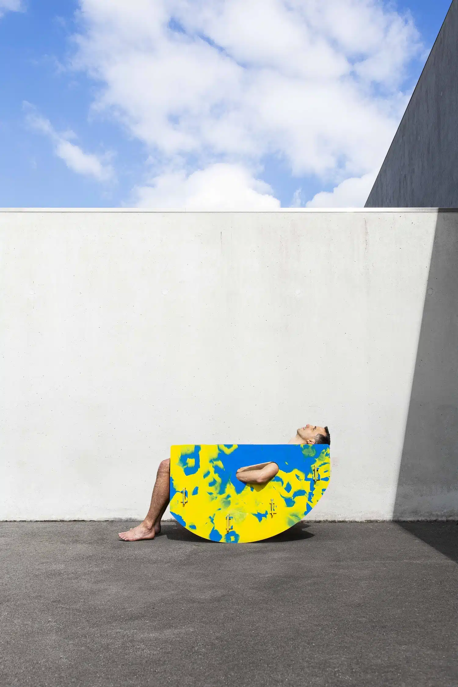 NUAGE : Une invitation poétique à observer le ciel, design et réemploi à l’appui