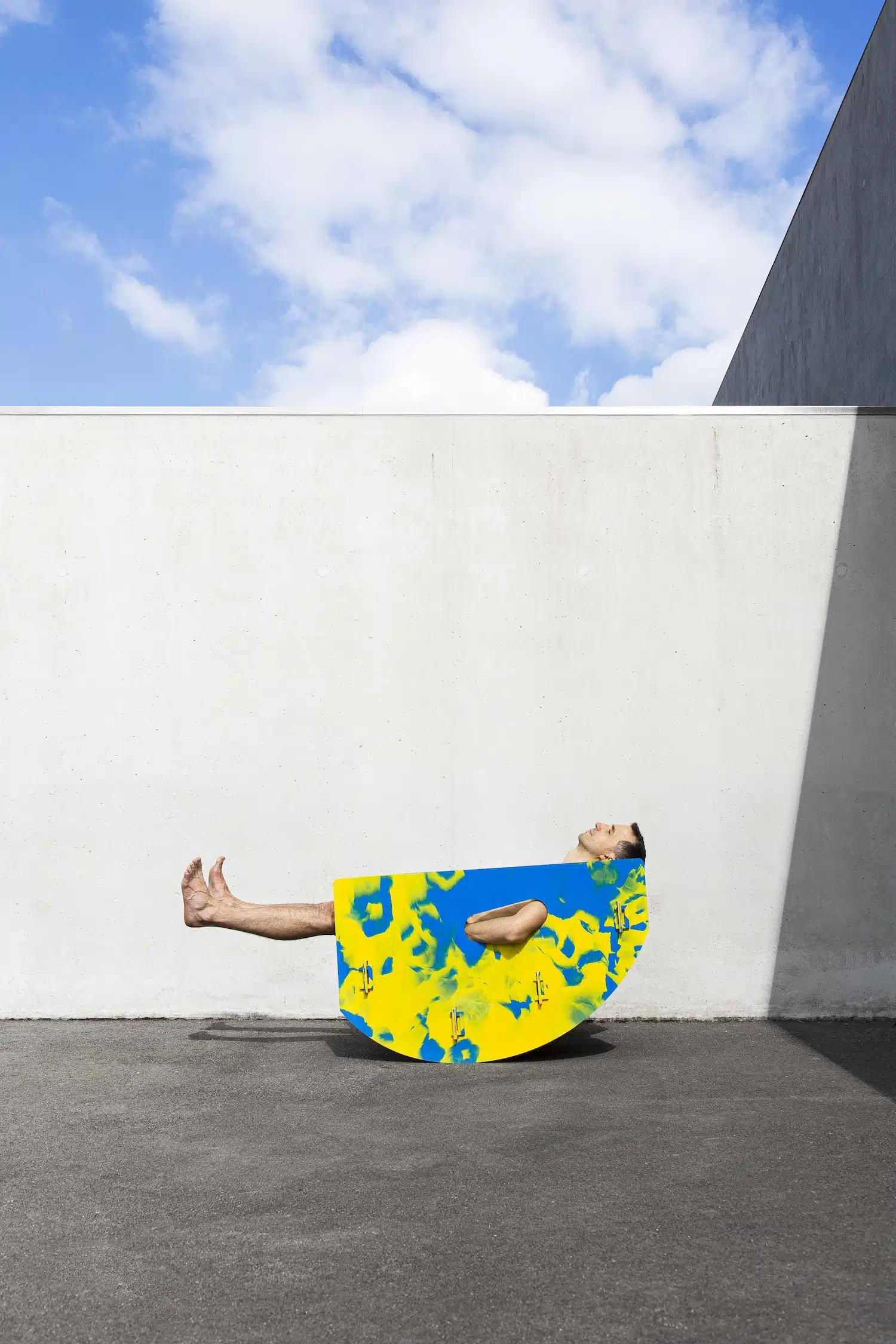 NUAGE : Une invitation poétique à observer le ciel, design et réemploi à l’appui