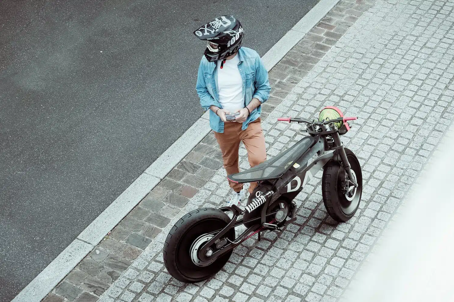 Rencontre : Vincent Gravière, le designer joue le rôle de perturbateur positif Rencontre : Vincent Gravière, le designer joue le rôle de perturbateur positif