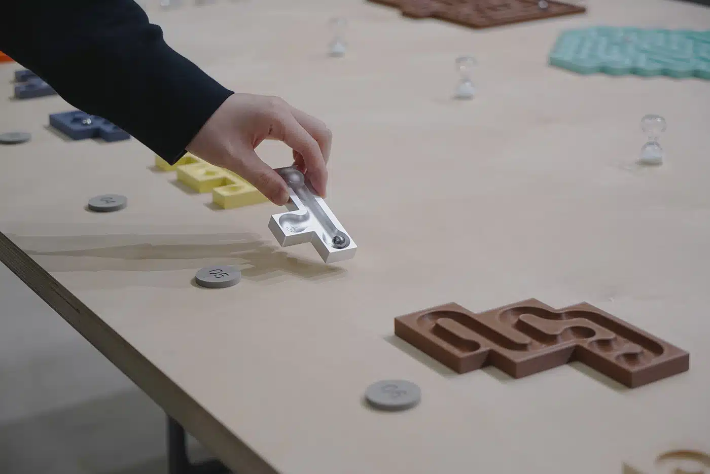 « Balance Maze » : entre jeu d’adresse et design modulaire