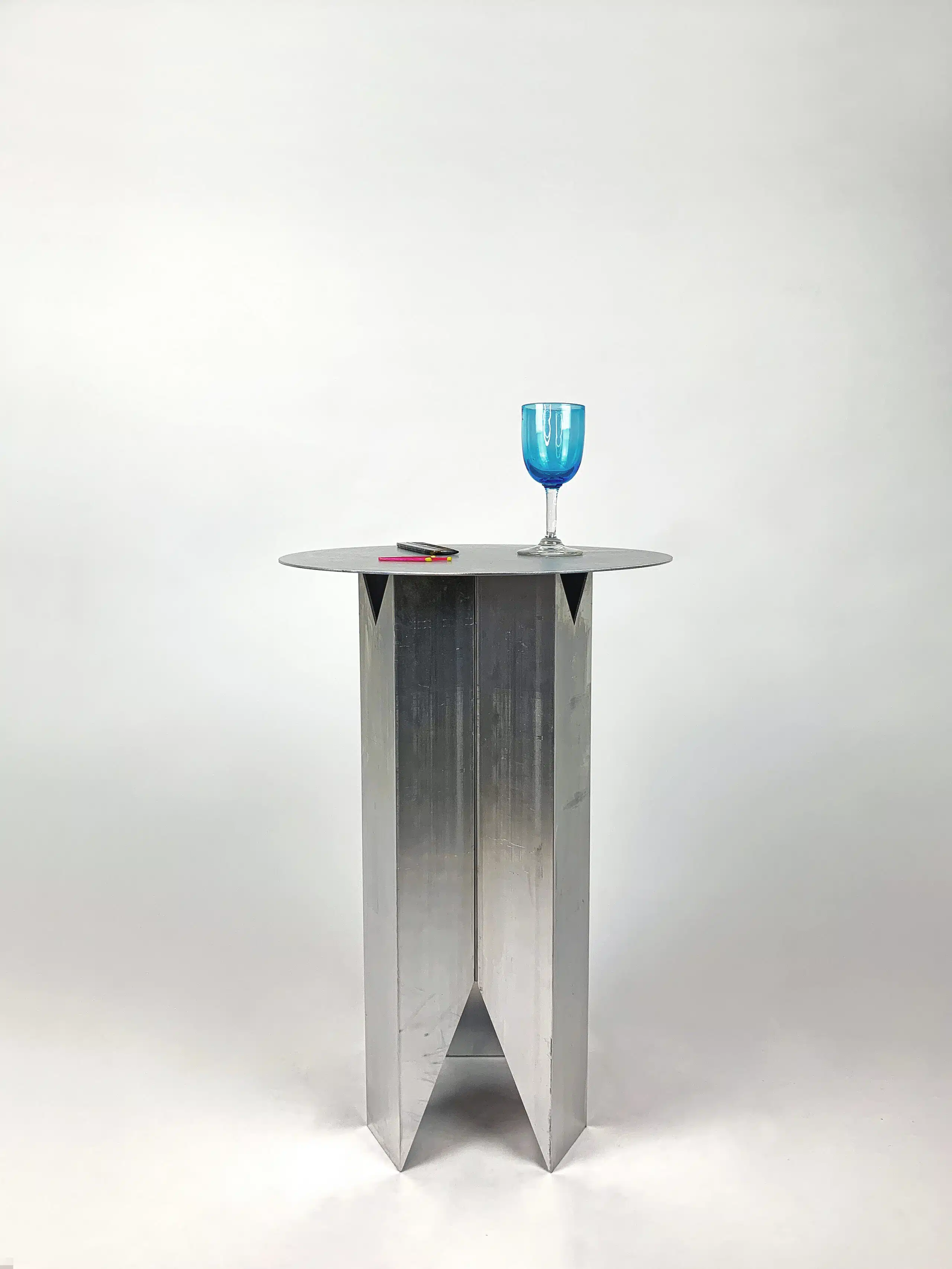 Guillaume Sonnet présente Grammar : entre Bauhaus et Memphis, le design par assemblage