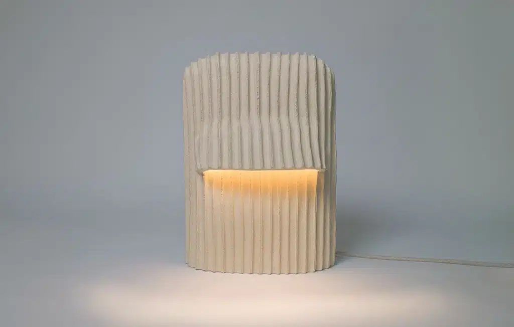 RELLA lampe à poser en céramique par Raquel Pau