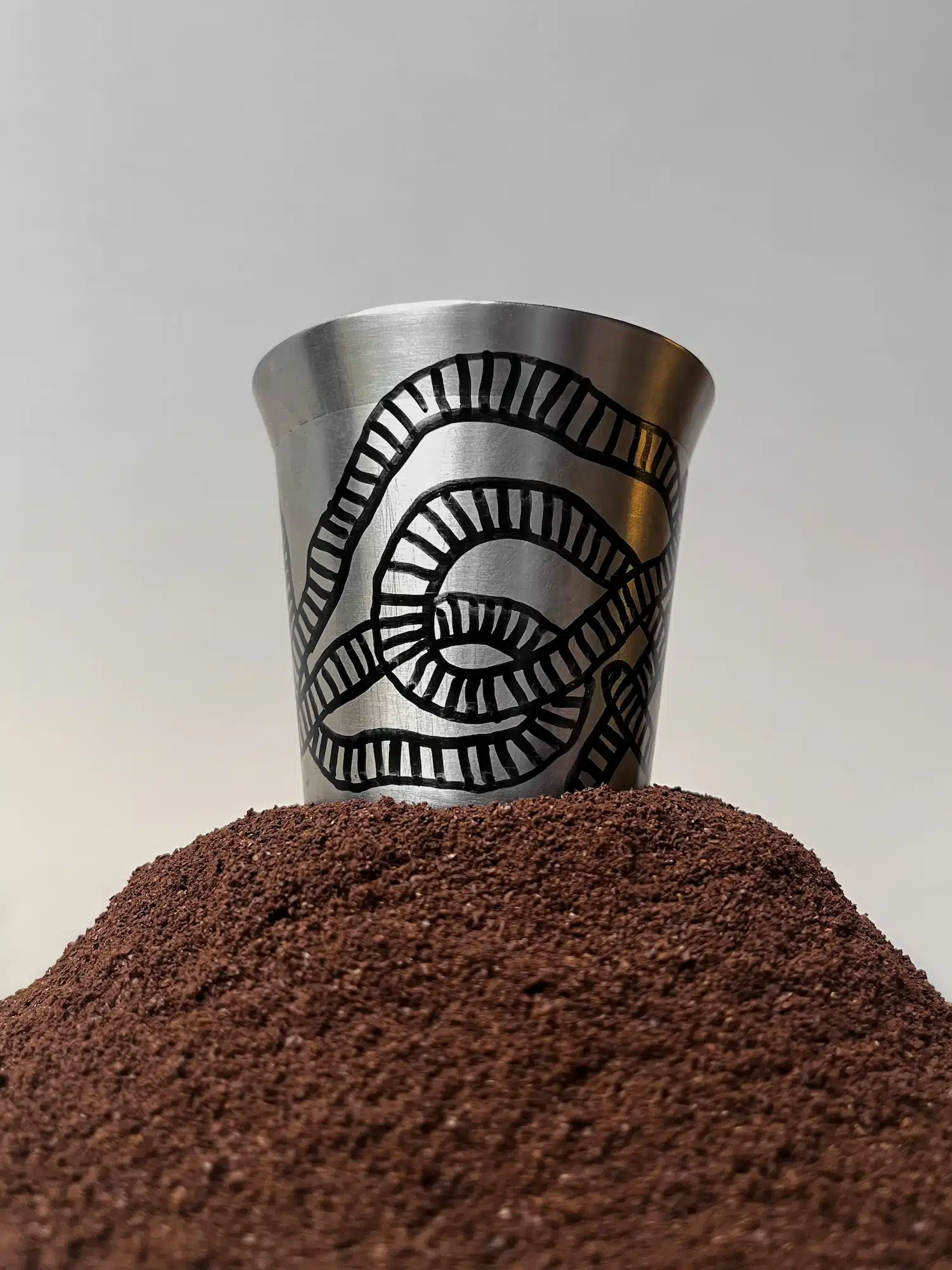 CAP ou pas CAP ? Jean-Sébastien Blanc réinvente la cafetière à partir de pièces recyclées Nespresso