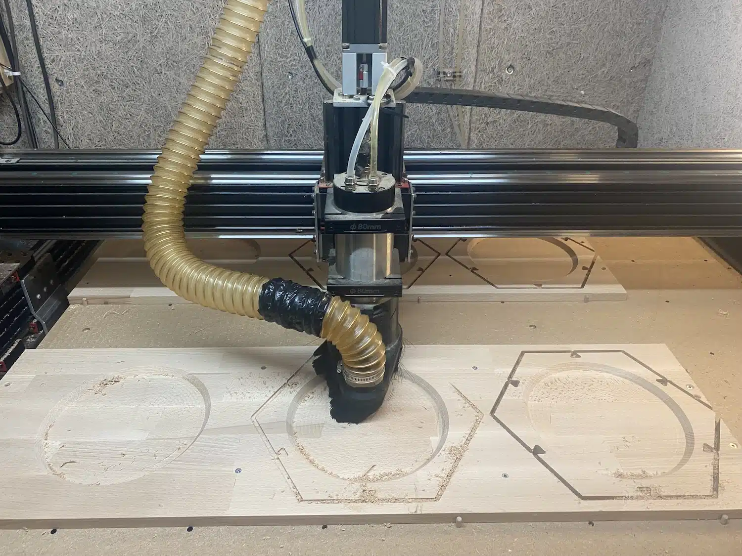 Projet étudiant : Maxence Bouisset imagine une table de cuisine modulaire pour les bivouacs et le bikepacking Projet étudiant : Maxence Bouisset imagine une table de cuisine modulaire pour les bivouacs et le bikepacking