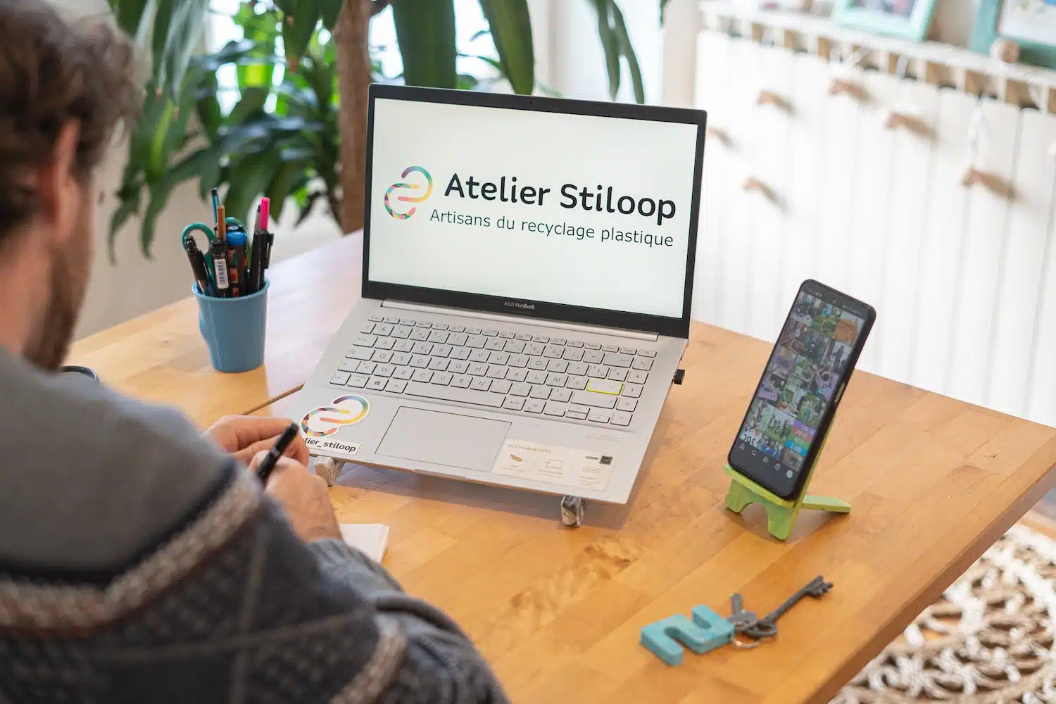 Atelier Stiloop : Et si votre prochain mobilier était fabriqué à partir de vos poubelles ?