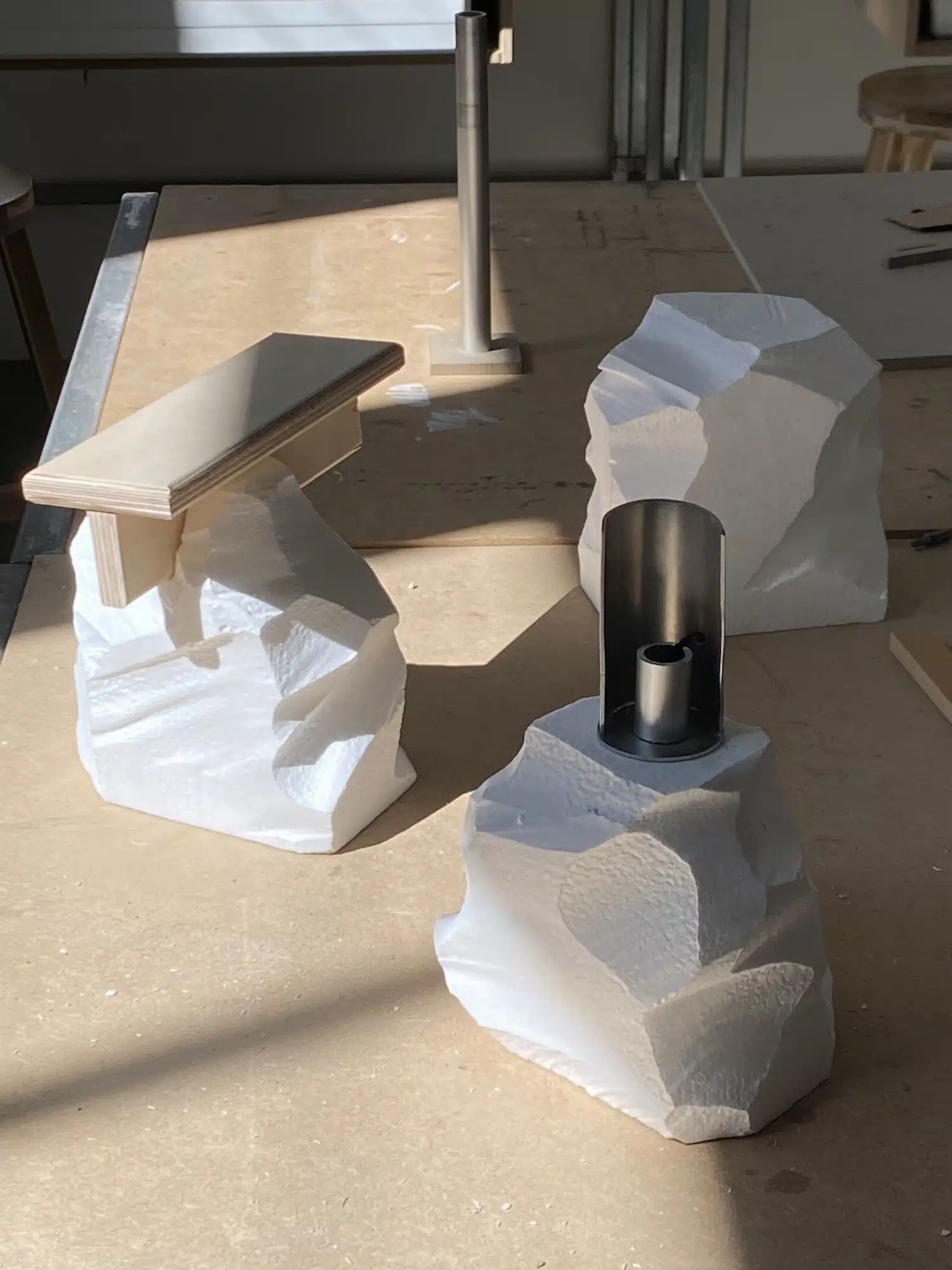Projet étudiant : Lapis Collectio, deux objets pour accompagner le deuil par Josh L'Eplattenier