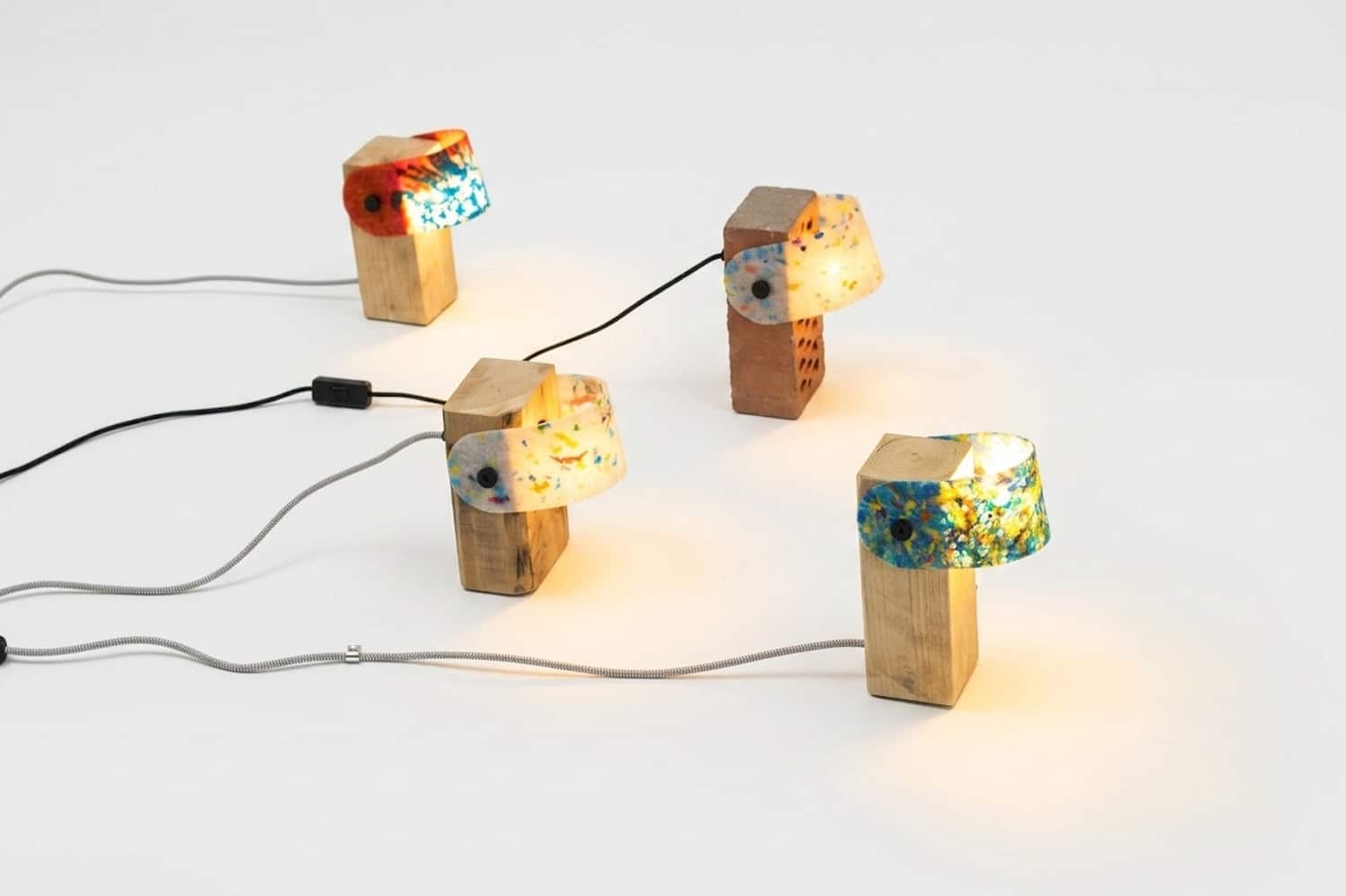 Lampe Carapace : le designer lillois qui transforme le déchet en luminaire low-tech
