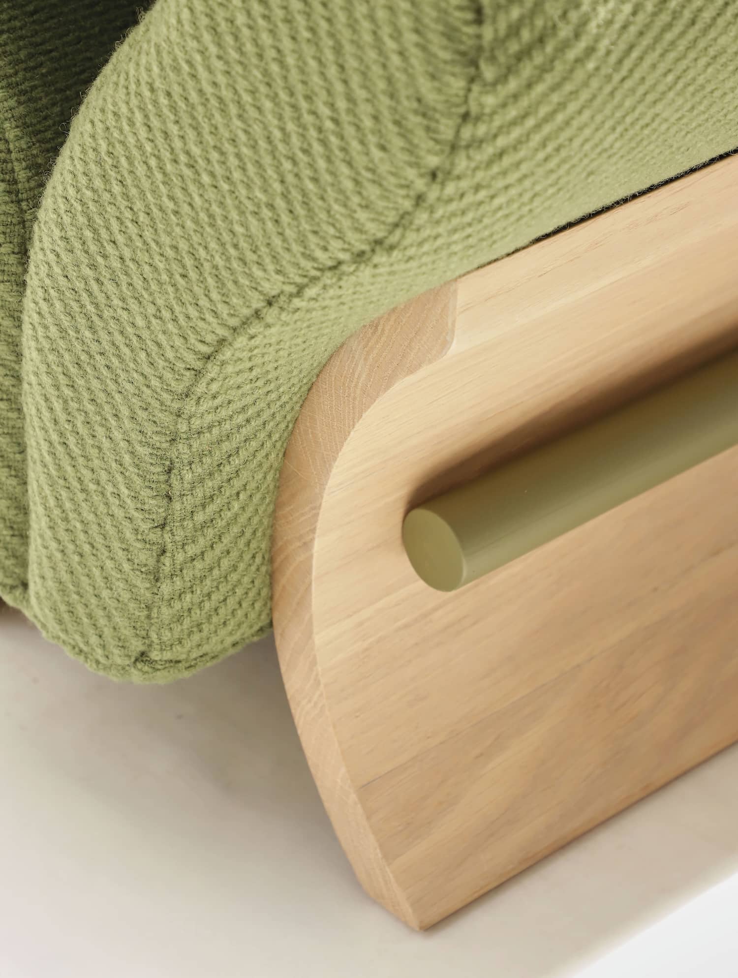Un matelas figé en plein mouvement : le projet de diplôme qui détourne la pince bulldog Un matelas figé en plein mouvement : le projet de diplôme qui détourne la pince bulldog