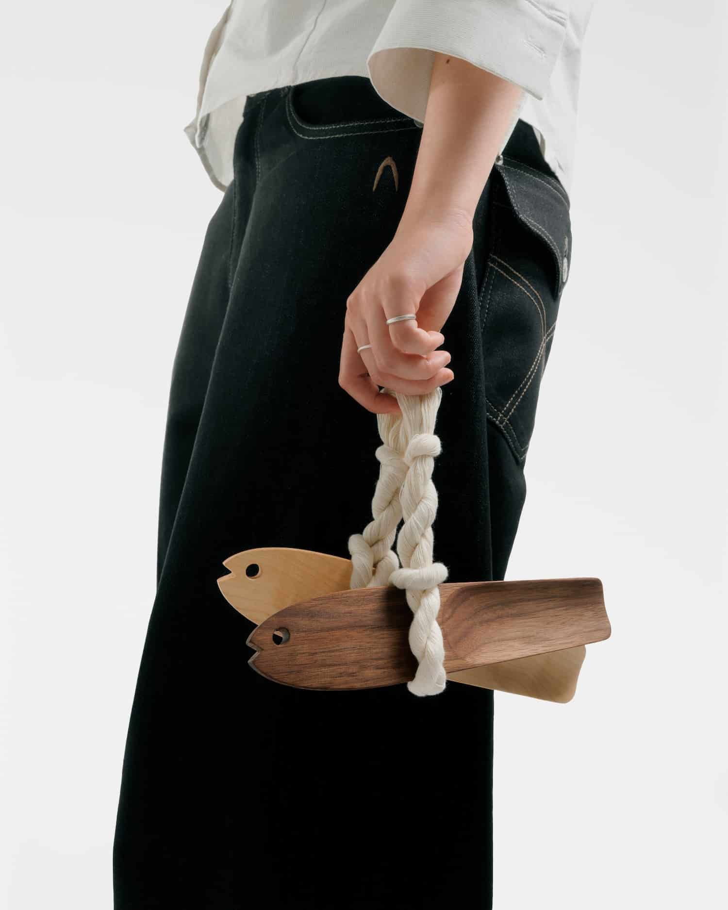Have a Good Fish : le chausse-pied coréen qui transforme le totem en rituel porte-bonheur