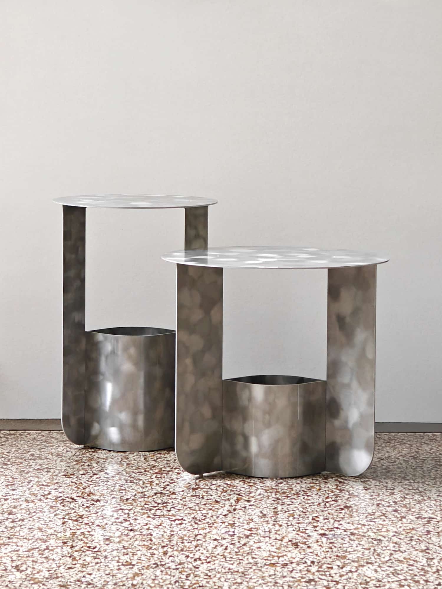 Du Japon à l'atelier de Sebastian Herkner : le parcours suisse derrière la table ALU-CC Du Japon à l'atelier de Sebastian Herkner : le parcours suisse derrière la table ALU-CC